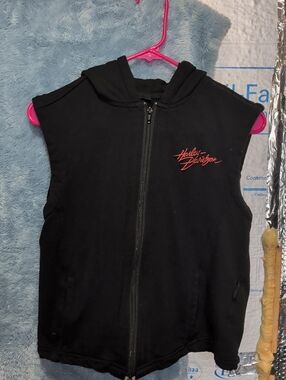 Harley-Davidson Black Sleeveless Hooded Zip Vest with Red Logo